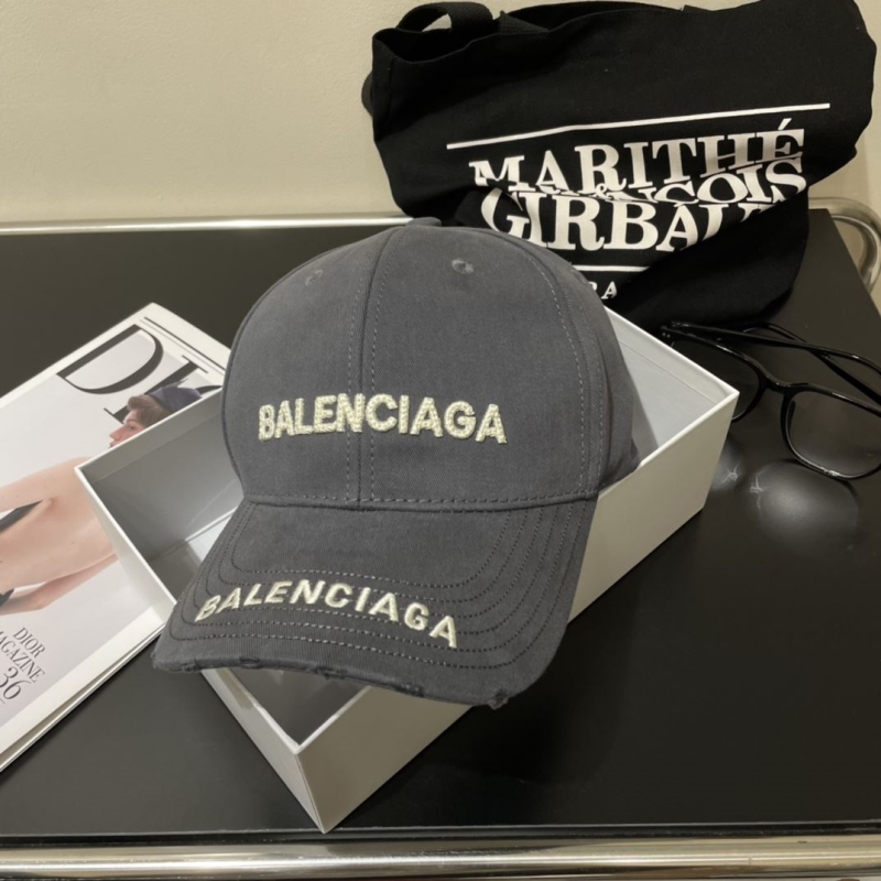 BALENCIAGA